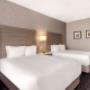 Spacious room with queen beds Spacious room with queen beds