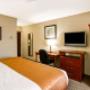 Spacious guest room Spacious guest room
