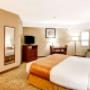 Spacious guest room Spacious guest room
