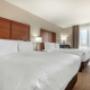 Guest room with queen bed(s) Guest room with queen bed(s)