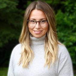 Caroline Hoppenheim, MSW, MSc(A),CFT, Psychotherapist