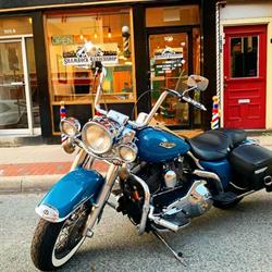 Uptown's Shamrock Barbershop
