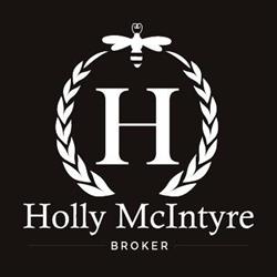 Holly McIntyre Broker The Realty Firm Inc (Ingersoll)