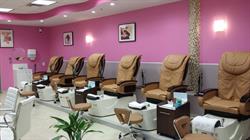 Tran nail salon