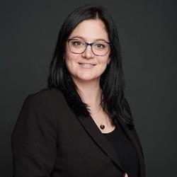 Me Kim Perreault - Avocate
