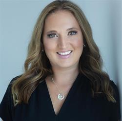 Dr. Rachel Ouellette