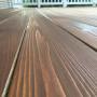 Sablage et application d'une huile sur un deck-patio Sablage et application d'une huile sur un deck-patio