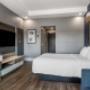 Guest room with queen bed(s) Guest room with queen bed(s)