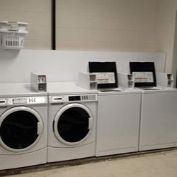 Snappy Cleaners Laundromat