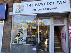 The Pawfect Fan ???