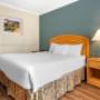 Guest room with one bed Guest room with one bed