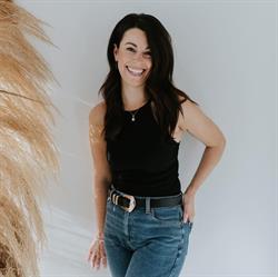 Samantha Marie Dawn - Hairstylist