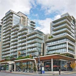 Victoria Parliament View Luxury Vacation Rental