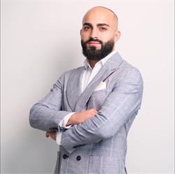 Ninara Easho, Real Estate Agent.