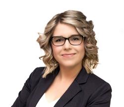 Sarah Holtz - Realtor