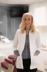 Dr. Kinga Kubieniec Dentistry