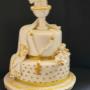 Baptizing fondant 2 tier cake.
Ist tier pistachio cake, 2nd tier redvelvet with caramel cake Baptizing fondant 2 tier cake.
Ist tier pistachio cake, 2nd tier redvelvet with caramel cake