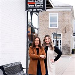 The Lisa Team ROYAL LePAGE Team Realty