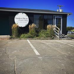 Modern Shears & Beauty Lounge