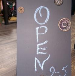 Rrfinery 180 consignment clothing