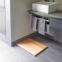 Tuile en teck ARB Teak MAT2518 de qualité supérieure pour une touche d'élégance et de sécurité anti-dérapante dans votre spa maison. Tuile en teck ARB Teak MAT2518 de qualité supérieure pour une touche d'élégance et de sécurité anti-dérapante dans votre spa maison.