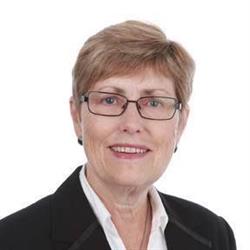 Doris Wood, Real Estate Broker