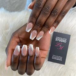 STUDIO L&A NAILS ( DIP POWDER)