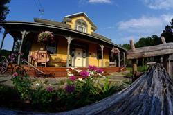 Maison Fairbairn House