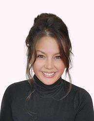 Elizabeth Hobson Realtor At Forest Hill Signature