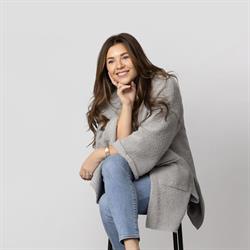 Ayla White Real Estate