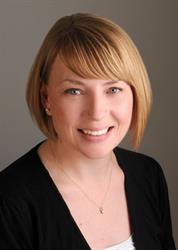 Nicole Rosenfeldt - Realtor - HousesbyNicole - Royal Lepage Team Realty Brokerage