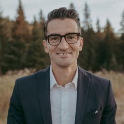 Kevin Machado Remax Realtor